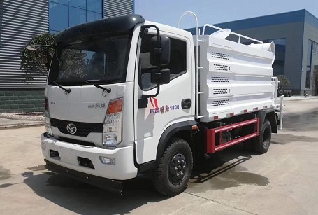 5方時風(fēng)藍牌霧炮抑塵車3