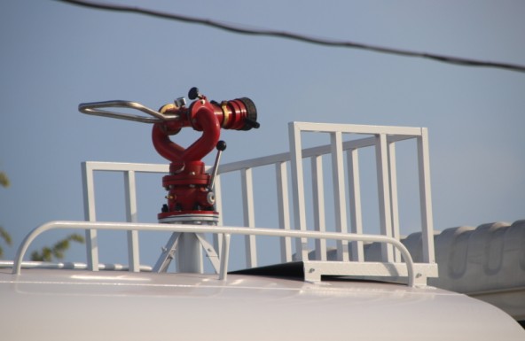 東風專底消防灑水車高清圖片 東風專底消防灑水車高清圖片