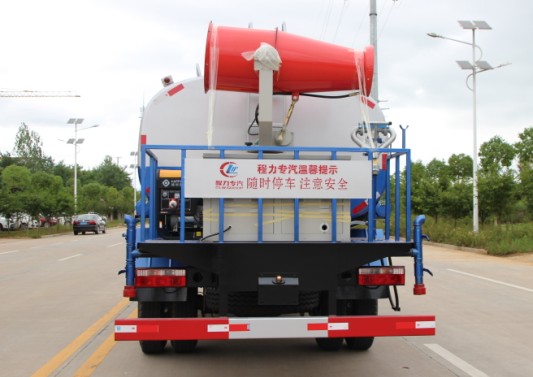 東風多利卡D9灑水車帶霧炮(圓罐)高清圖片 東風多利卡D9灑水車帶霧炮(圓罐)高清圖片