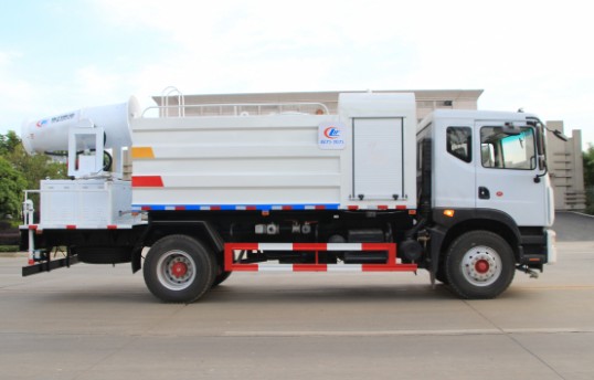 東風(fēng)多利卡D9方罐抑塵車(chē)高清圖片 東風(fēng)多利卡D9方罐抑塵車(chē)高清圖片