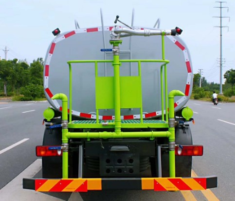 國六東風天錦LNG灑水車圖片 國六東風天錦LNG灑水車圖片