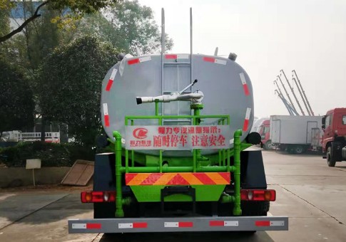 �๦�ܞ�ˮ܇-12���|�L���\����ѩ�Lˢ��ˮ܇3