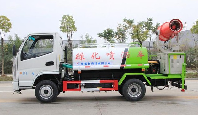 小型環(huán)衛(wèi)灑水車圖片 小型環(huán)衛(wèi)灑水車圖片