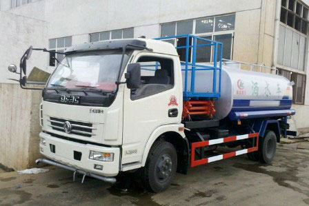6噸灑水車圖片 6噸灑水車圖片