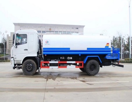 東風(fēng)D3L灑水車圖片 東風(fēng)D3L灑水車圖片