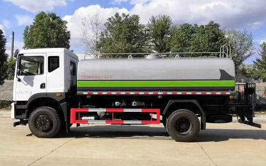國(guó)六14噸東風(fēng)天然氣灑水車 國(guó)六14噸東風(fēng)天然氣灑水車