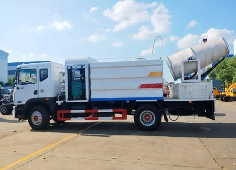 50-80米國五東風D9抑塵車 50-80米國五東風D9抑塵車