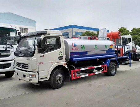 30-35米國五東風大多利卡抑塵車 30-35米國五東風大多利卡抑塵車