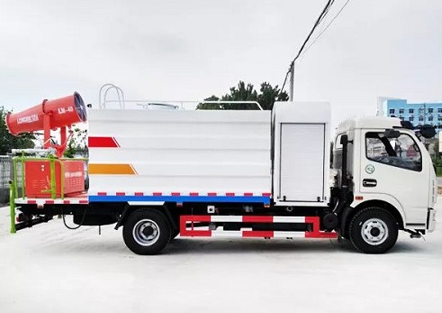 30-50米國五東風(fēng)大多利卡抑塵車 30-50米國五東風(fēng)大多利卡抑塵車