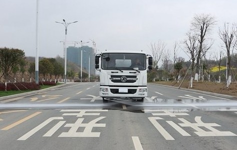 東風(fēng)多利卡D9灑水車 東風(fēng)多利卡D9灑水車