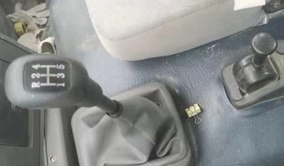 東風(fēng)12噸帶手續(xù)灑水車 東風(fēng)12噸帶手續(xù)灑水車