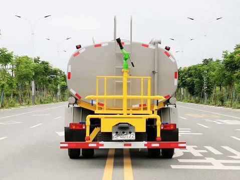 國六12噸東風華神KL5灑水車圖片 國六12噸東風華神KL5灑水車圖片