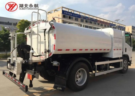 5方慶鈴純電動(dòng)灑水車圖片 5方慶鈴純電動(dòng)灑水車圖片