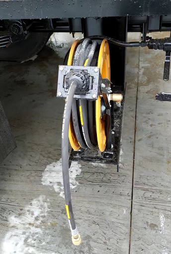 15米自動回位卷盤及噴槍圖片 15米自動回位卷盤及噴槍圖片