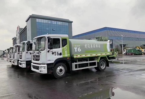 發(fā)往雄安新區(qū)的12輛程力重工高端灑水車發(fā)車圖片 發(fā)往雄安新區(qū)的12輛程力重工高端灑水車發(fā)車圖片