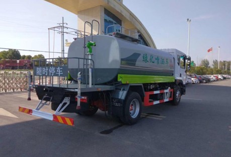 ��(gu��)���|�L(f��ng)������D9���C(j��)230�R��13����ˮ܇