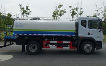 �|�L(f��ng)������12����ˮ܇�DƬ