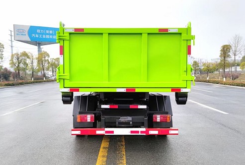 �P�R܇����жʽ����܇�෽λ�DƬ