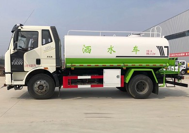 國(guó)六12方解放J6L灑水車圖片 國(guó)六12方解放J6L灑水車圖片