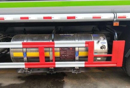 ����10���|�L(f��ng)���\KR��Ȼ�➢ˮ܇�DƬ