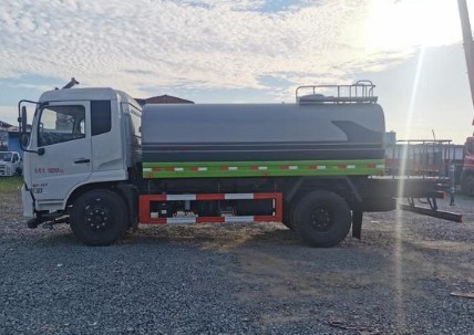 ��(gu��)���|�L(f��ng)���\12����ˮ܇�DƬ