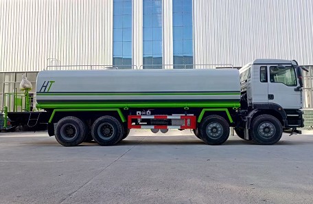 ���������ǵ¿�ǰ�ĺ��25����ˮ܇�DƬ