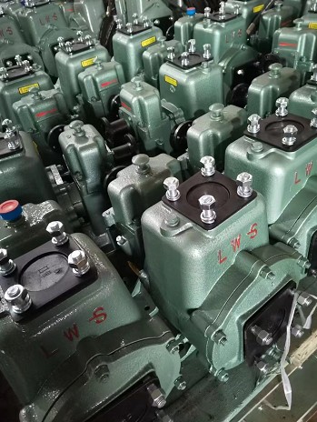 ������������ʽ��ˮ��