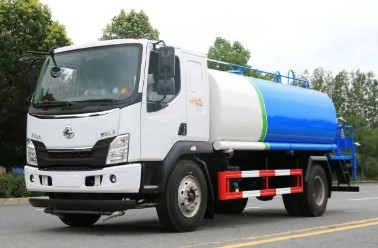 東風(fēng)柳汽灑水車 東風(fēng)柳汽灑水車