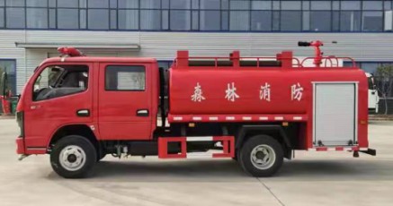 4立方東風雙排消防灑水車 4立方東風雙排消防灑水車