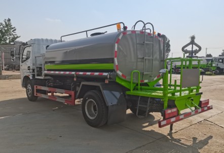 國六東風福瑞卡天然氣灑水車多方位圖片 國六東風福瑞卡天然氣灑水車多方位圖片