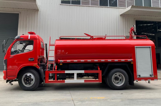 東風福瑞卡|東風多利卡8.5方消防灑水車 東風福瑞卡|東風多利卡8.5方消防灑水車