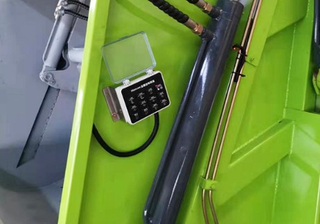 壓縮垃圾車電控系統(tǒng)CNA后硅膠面板/前控制盒